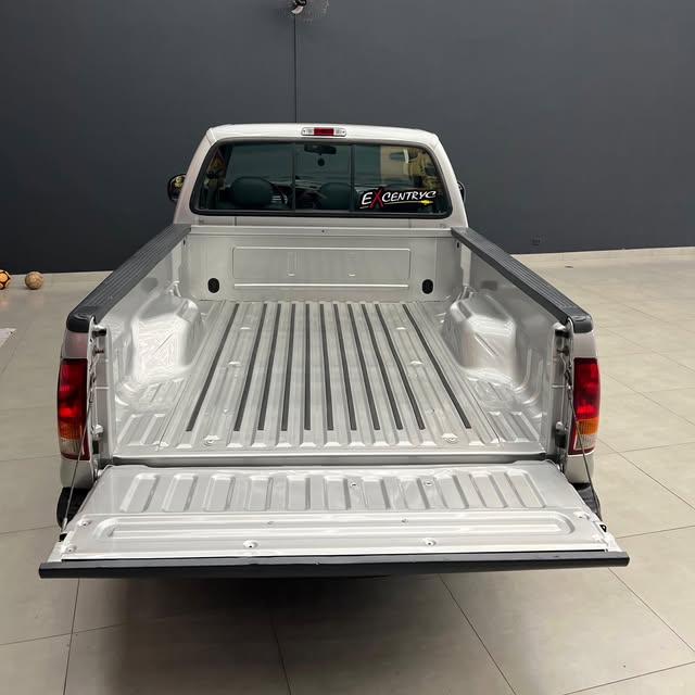 FORD F-250 XLT-L - Imagem 4