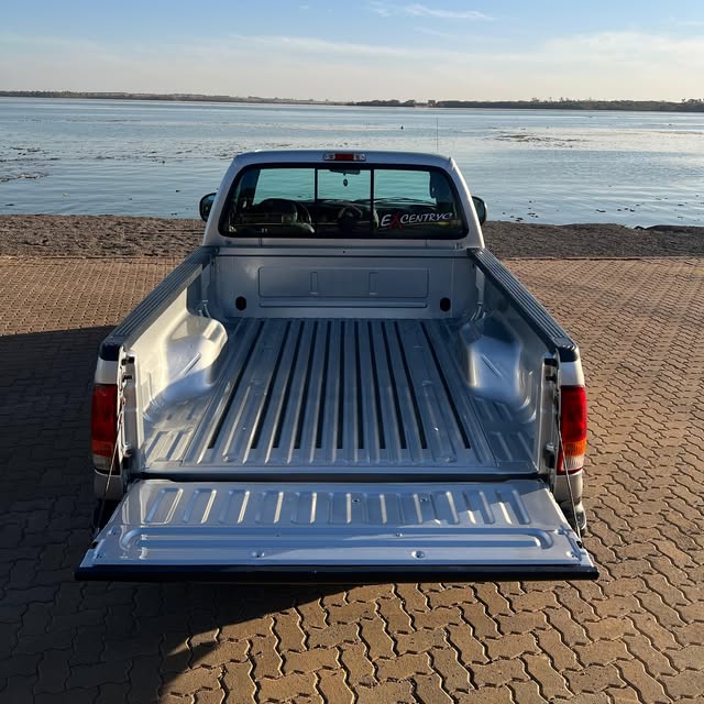 FORD F-250 XLT-L - Imagem 5
