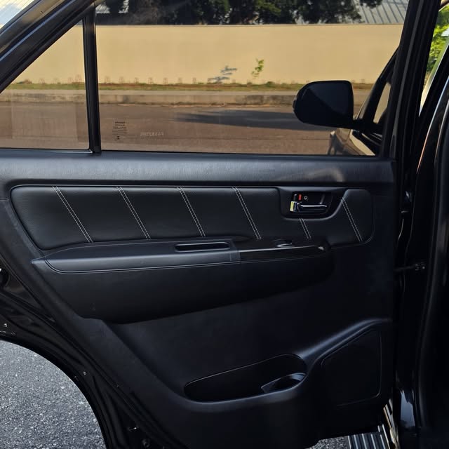 TOYOTA HILUX SW4 SRV - Imagem 16