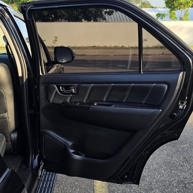 TOYOTA HILUX SW4 SRV - Imagem 17