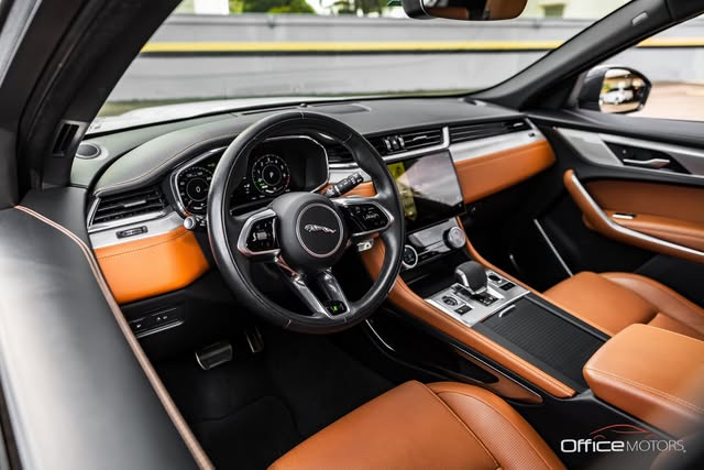 JAGUAR F-PACE R-DYNAMIC SE - Imagem 2