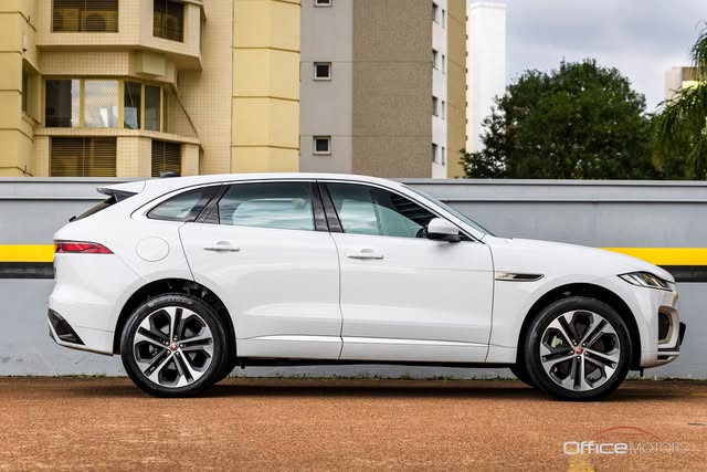 JAGUAR F-PACE R-DYNAMIC SE - Imagem 5