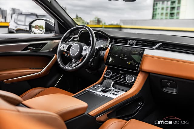 JAGUAR F-PACE R-DYNAMIC SE - Imagem 6