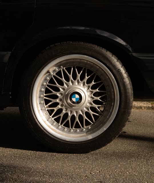 BMW M5 E28 - Imagem 8