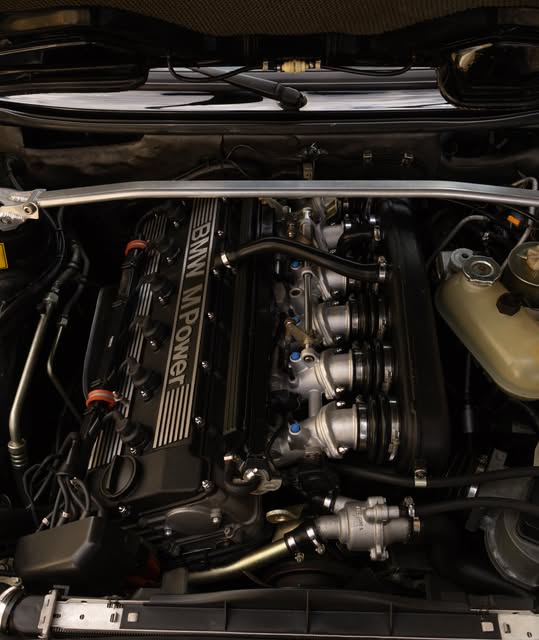 BMW M5 E28 - Imagem 10