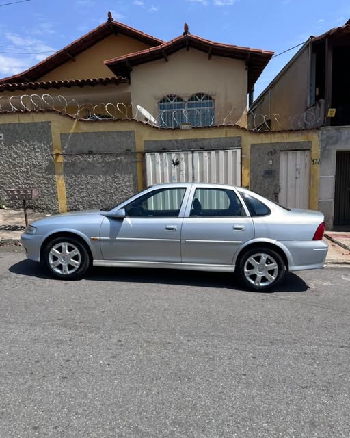 GM VECTRA MILENIUM - Imagem 2