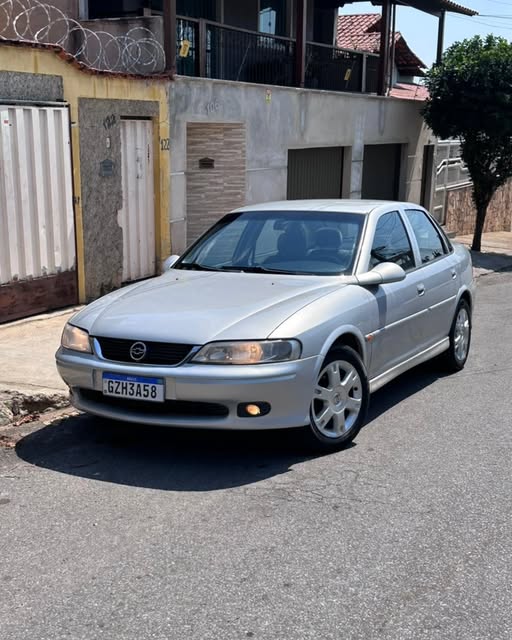 GM VECTRA MILENIUM - Imagem 7