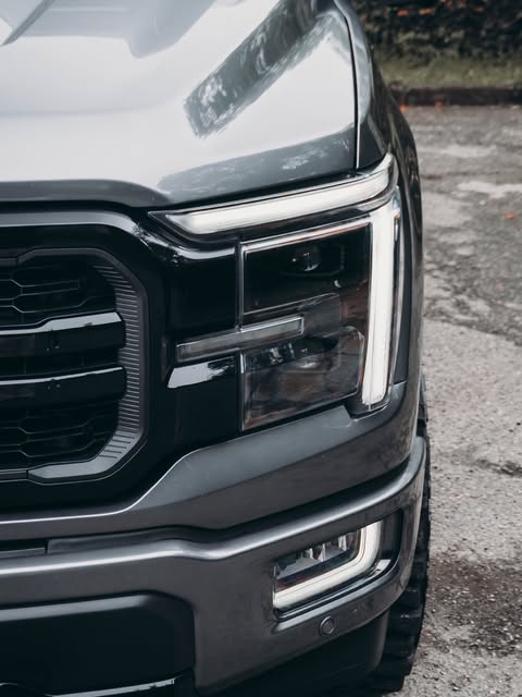 FORD F-150 LARIAT - Imagem 3