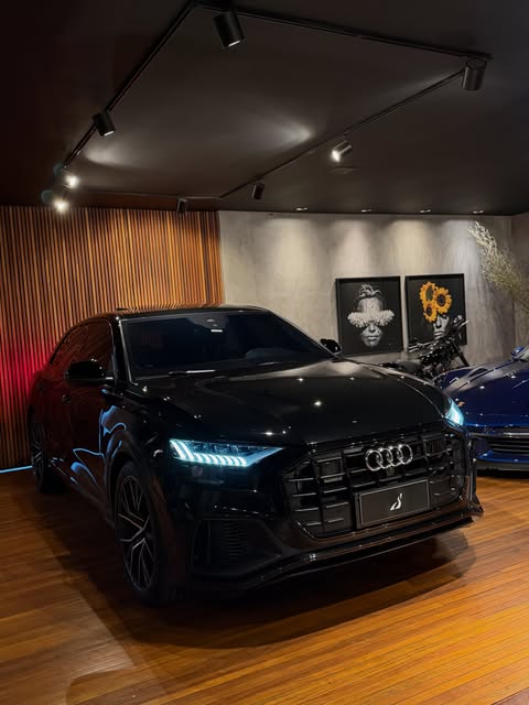 AUDI Q8 QUATTRO PERFORMANCE BLACK S-LINE - Imagem 15