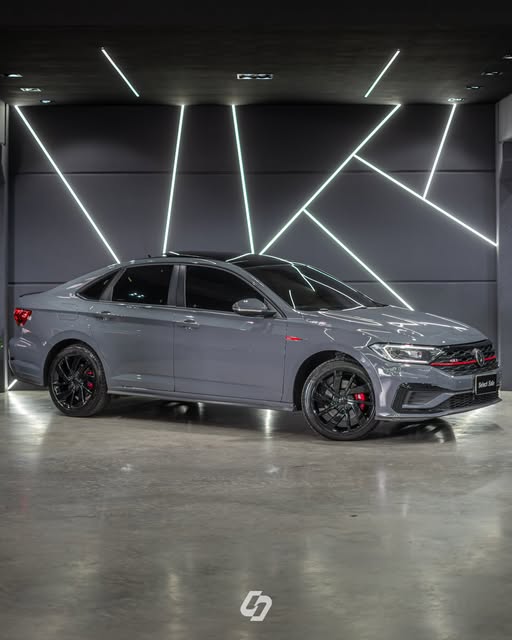 VOLKSWAGEN JETTA GLI - Imagem 2