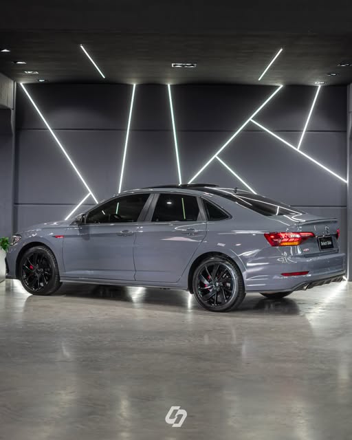 VOLKSWAGEN JETTA GLI - Imagem 3