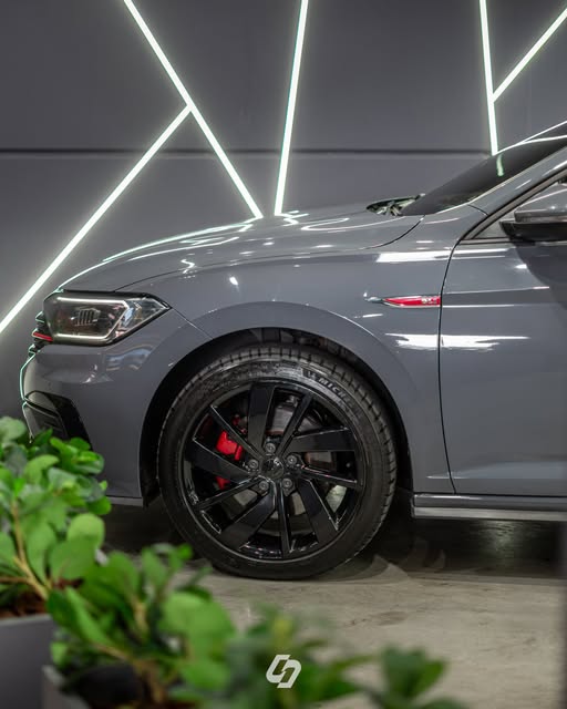 VOLKSWAGEN JETTA GLI - Imagem 7