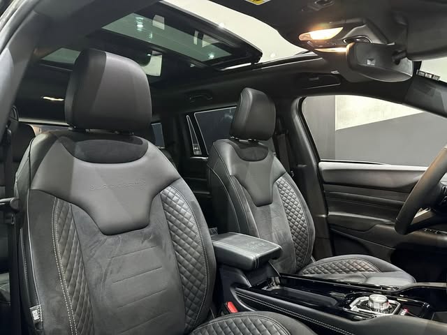 JEEP COMMANDER BLACHAWK AT9 - Imagem 9