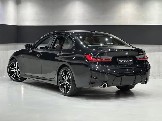 BMW 320I M SPORT - Imagem 3