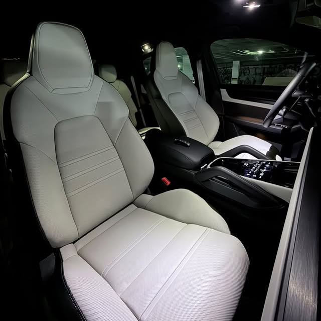 PORSCHE CAYENNE S 3.0 V6 E-HYBRID - Imagem 5
