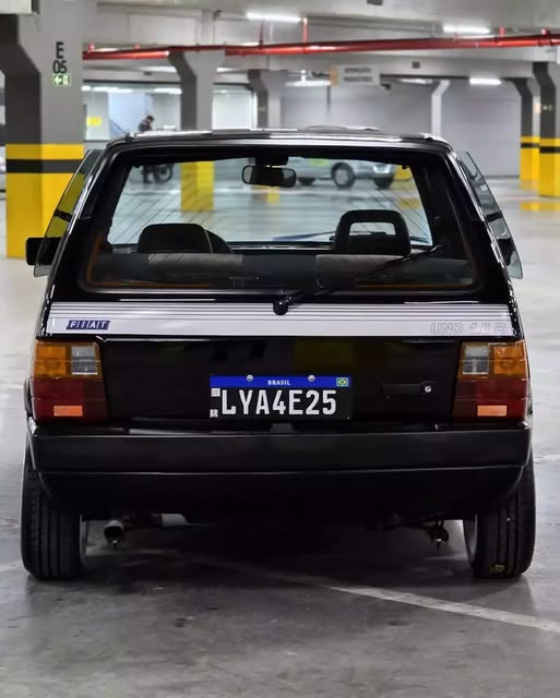 FIAT UNO 1.6R - Imagem 11