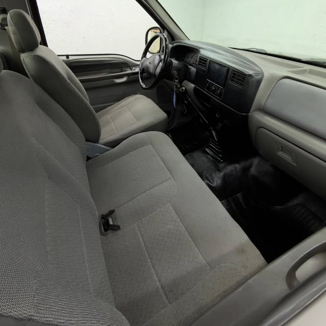 FORD F-250 XL-L - Imagem 2