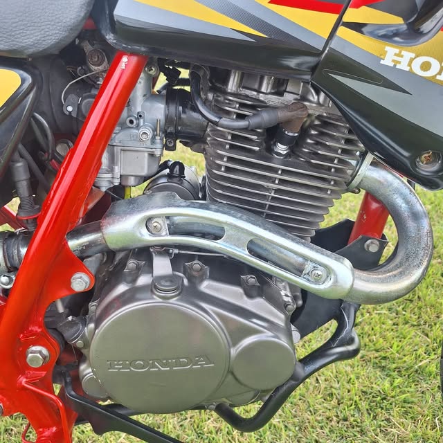 HONDA XR 200 R - Imagem 7