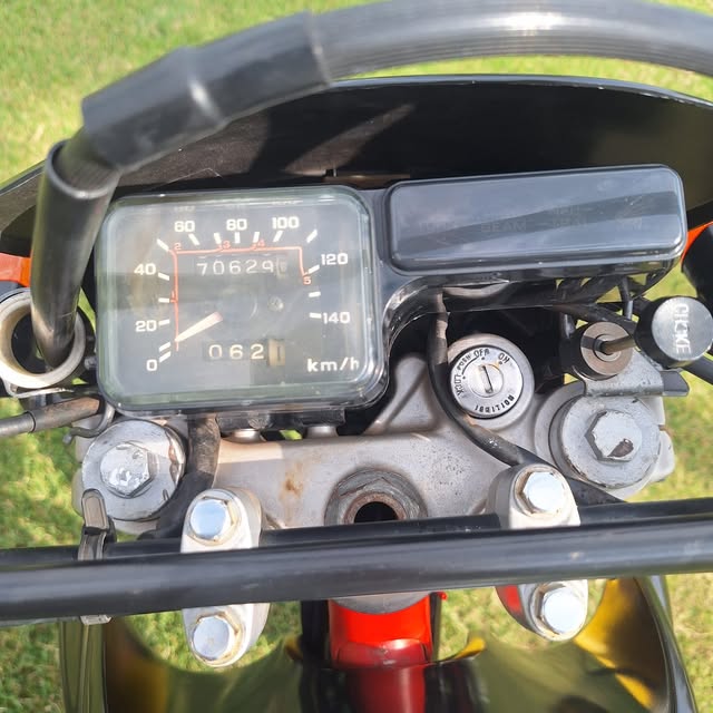 HONDA XR 200 R - Imagem 8