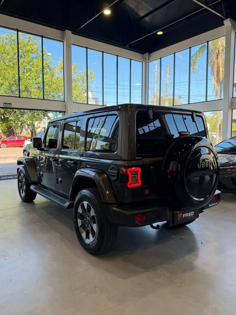 JEEP WRANGLER UNLIMITED SAHARA - Imagem 3