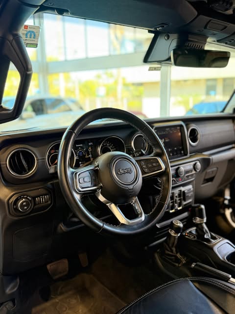 JEEP WRANGLER UNLIMITED SAHARA - Imagem 4