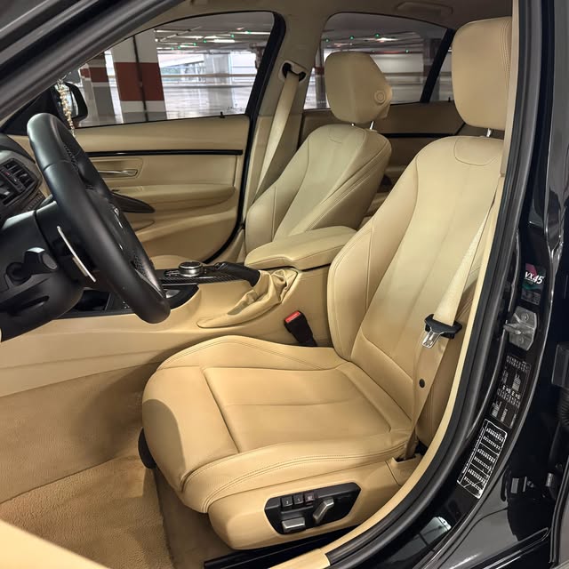 BMW 320I SPORT GP PLUS - Imagem 8