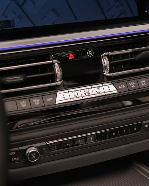 BMW Z4 30I M SPORT - Imagem 7