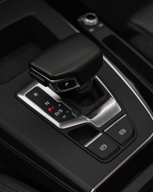 AUDI Q5 SPORTBACK TFSIE PHEV PERFORMANCE BLACK - Imagem 4