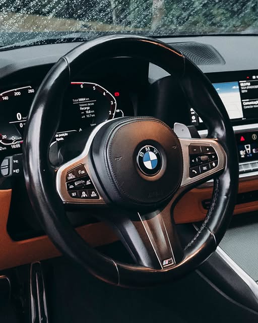 BMW 330E M SPORT - Imagem 3