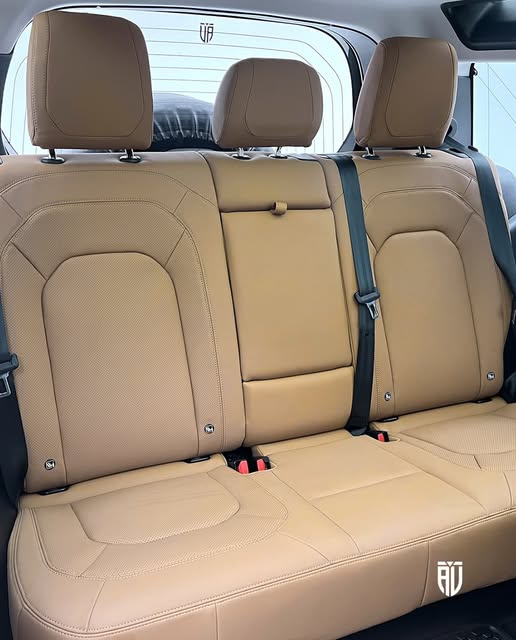 LAND ROVER DEFENDER D300 HSE URBAN - Imagem 13