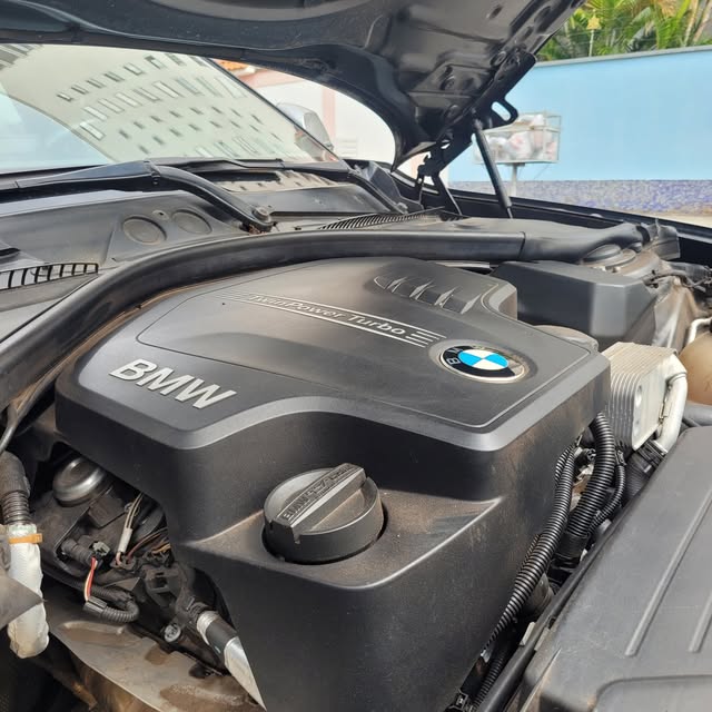 BMW 120I - Imagem 10
