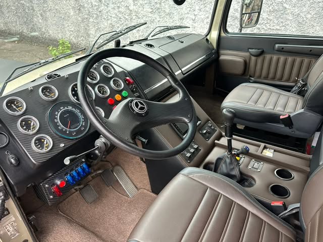 MERCEDES-BENZ 1318 LIMITED EDITION - Imagem 8