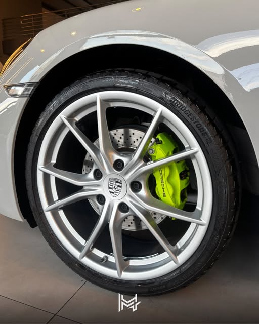 PORSCHE 718 BOXSTER - Imagem 6