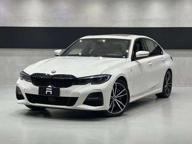 BMW 330E M SPORT - Imagem 3