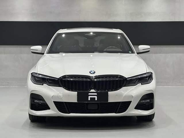 BMW 330E M SPORT - Imagem 9