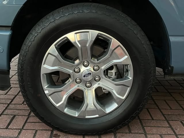 FORD F-150 PLATINUM - Imagem 17