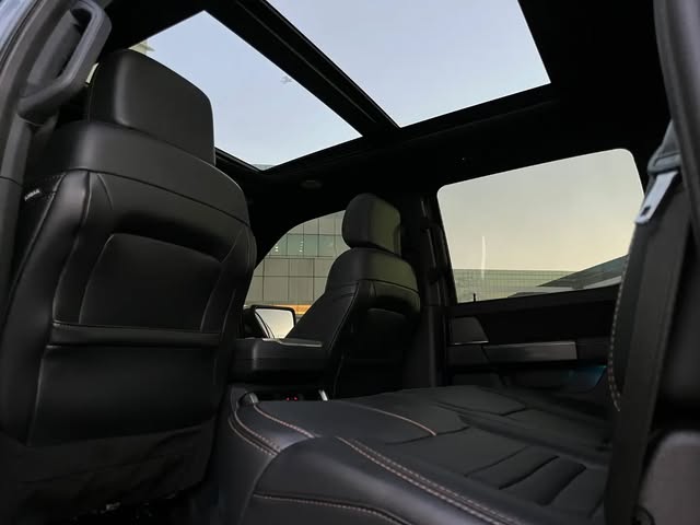 FORD F-150 PLATINUM - Imagem 10