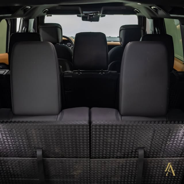 LAND ROVER DEFENDER 110 X D300 - Imagem 9