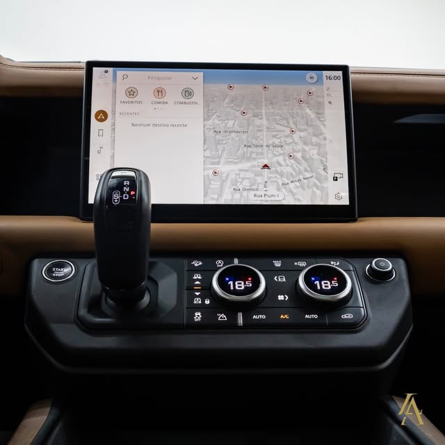 LAND ROVER DEFENDER 110 X D300 - Imagem 10