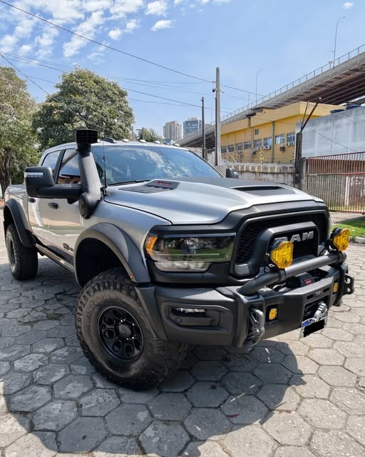 RAM 2500 LARAMIE - Imagem 1