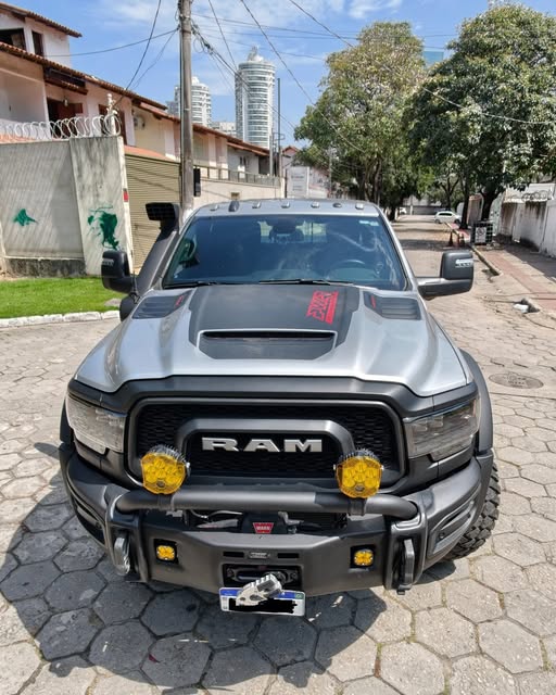 RAM 2500 LARAMIE - Imagem 2
