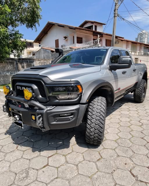 RAM 2500 LARAMIE - Imagem 3