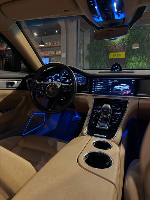 PORSCHE PANAMERA PLATINIUM EDITION 4 E-HYBRID - Imagem 11