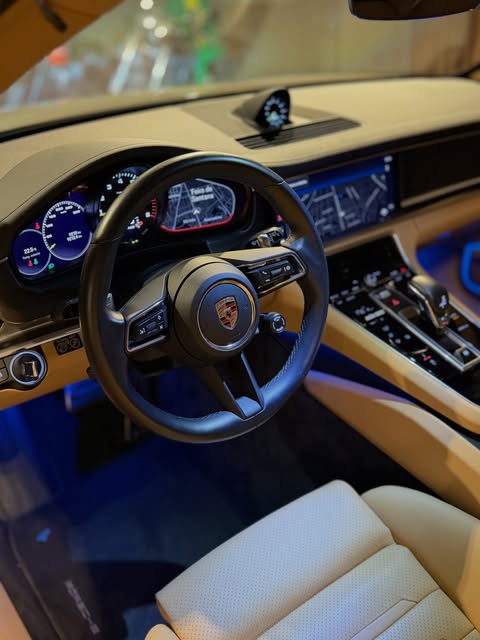 PORSCHE PANAMERA PLATINIUM EDITION 4 E-HYBRID - Imagem 16