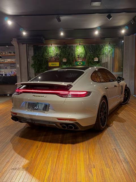 PORSCHE PANAMERA PLATINIUM EDITION 4 E-HYBRID - Imagem 3
