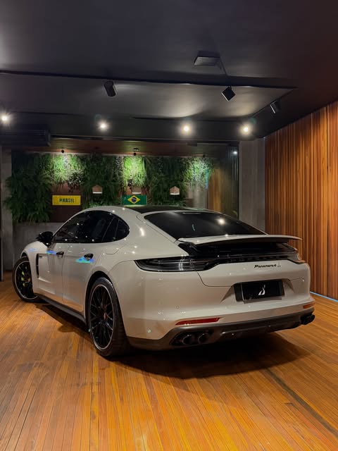 PORSCHE PANAMERA PLATINIUM EDITION 4 E-HYBRID - Imagem 4