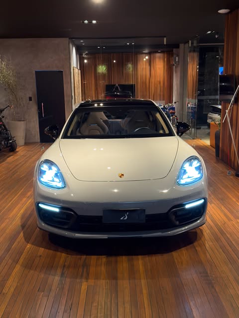 PORSCHE PANAMERA PLATINIUM EDITION 4 E-HYBRID - Imagem 6