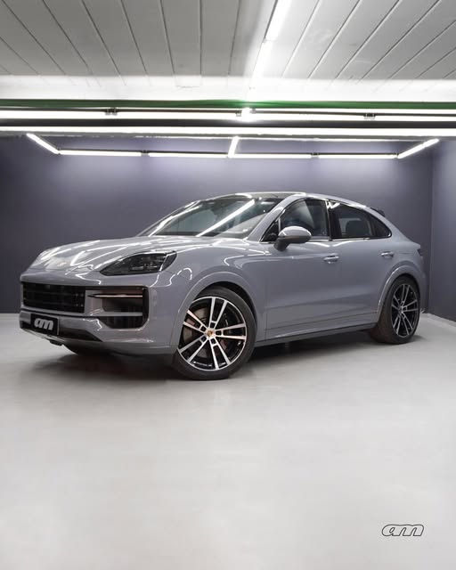 PORSCHE CAYENNE S E-HYBRID COUPÉ - Imagem 1