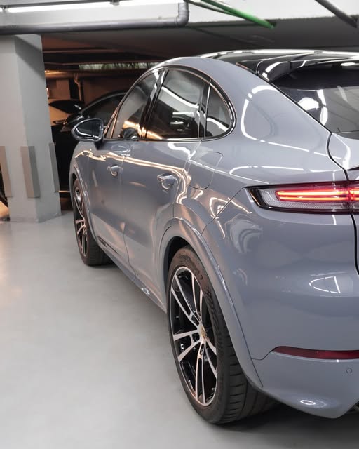 PORSCHE CAYENNE S E-HYBRID COUPÉ - Imagem 7