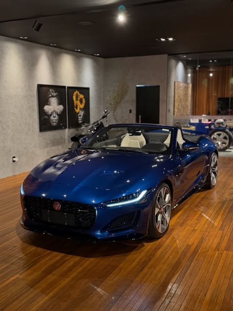 JAGUAR F-TYPE P300 R-DYNAMIC - Imagem 1